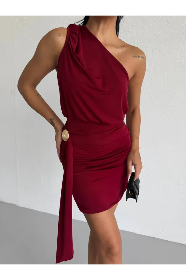 Women's Burgundy One-Shoulder Buckle Detail Draped Sandy Fabric Mini Dress HZL26S-FRY123881