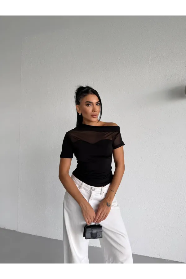 Kadın Siyah Tek Omuz Transparan Tül Detaylı Şık Sandy Bluz HZL26S-FRY123871
