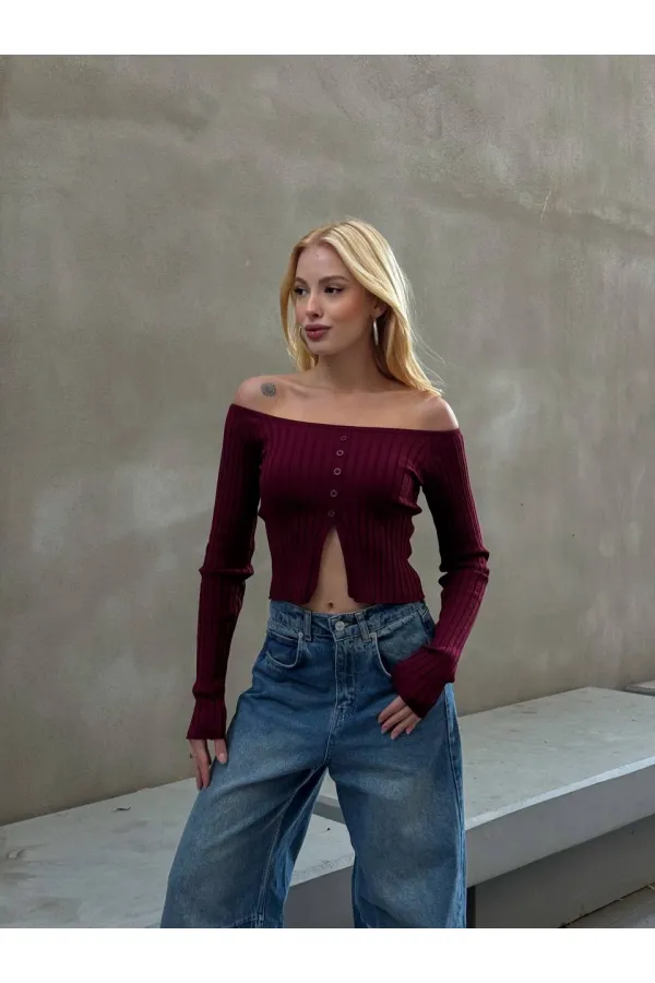 Kadın Bordo Önden Düğme Detaylı Kayık Yaka Triko Bluz HZL25W-ZK10341