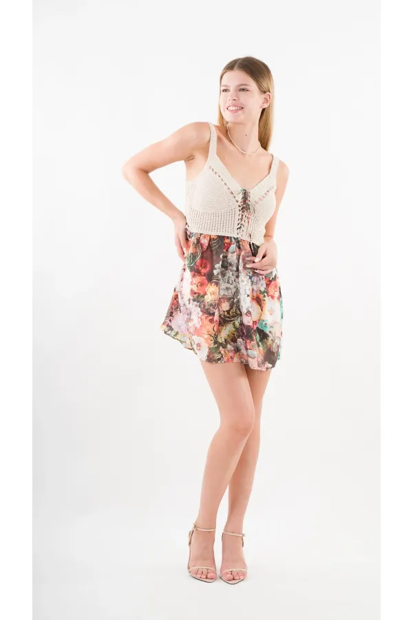 Kadın Yeşil Desenli Saten Yüzeyli V Yaka Halka Detaylı Kuşaklı Mini Elbise HZL24S-YY250