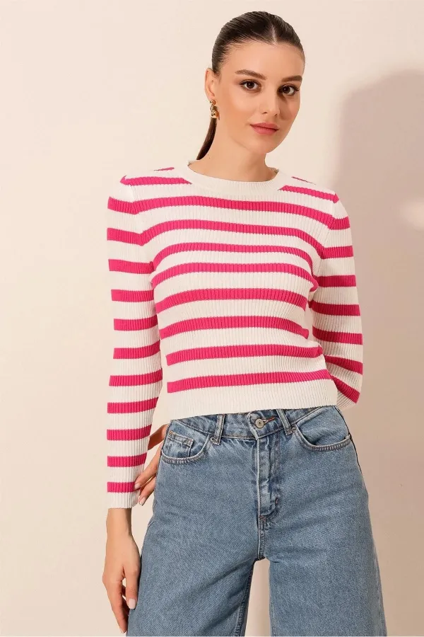 Pull ras du cou rayé rose pour femme HZL24W-BD1101331