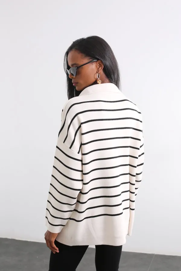 Pull col polo rayé écru noir pour femme HZL25W-BD1100841