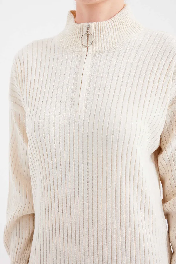 Robe longue en maille côtelée crème à col zippé pour femme HZL24W-BD1102271