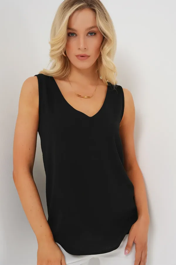 V Yaka Sıfır Kol Bluz 950 - Siyah