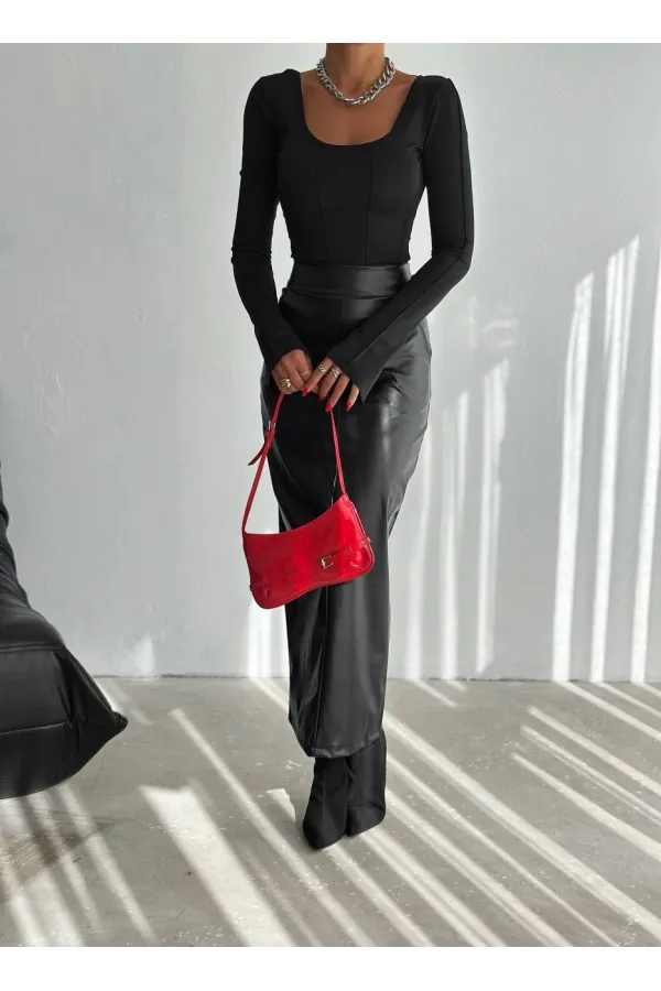 Kadın Siyah Arkadan Yırtmaçlı Fermuarlı Cepli Kalem Etek HZL25W-FRY122431