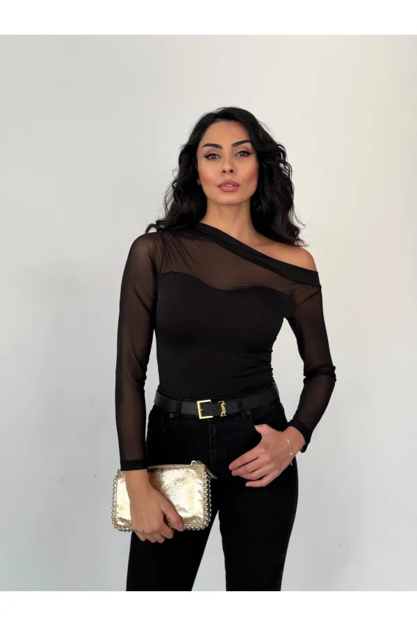 Kadın Siyah Tül Garnili Uzun Kol Şık Rahat Bluz HZL25W-FRY123541