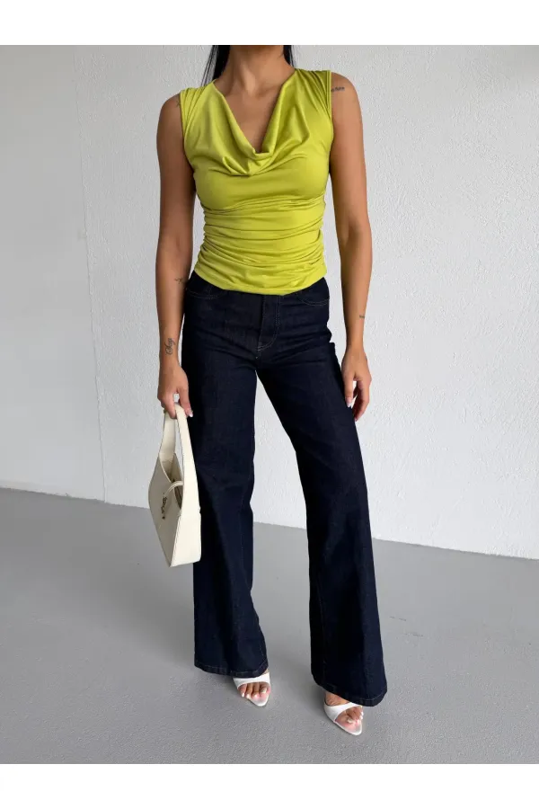 Kadın Fıstık Degaje Yaka Yanlardan Drapeli Sandy Bluz HZL25S-FRY123131