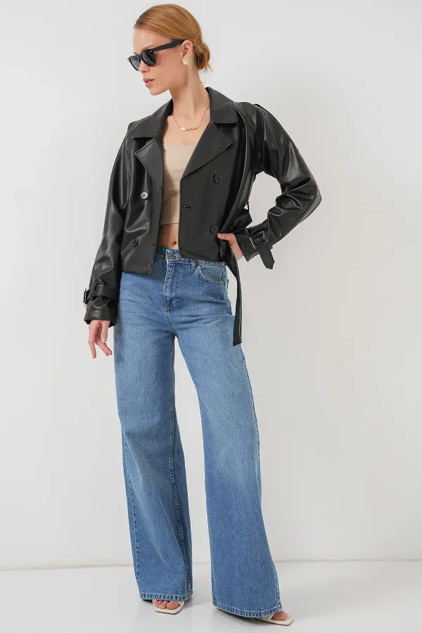 Veste en similicuir noir avec ceinture 0698