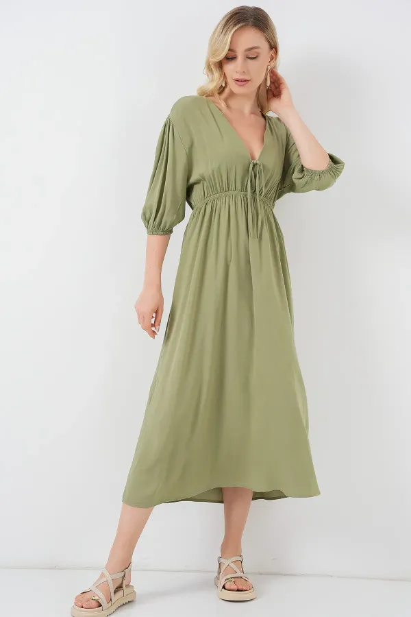 Robe 2570 pour femme, col en V froncé à la taille - Çağla