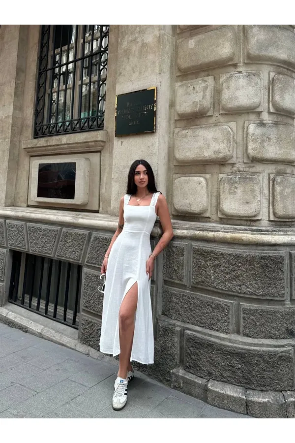 Kadın Beyaz Arkadan İp Bağlamalı Yırtmaç Detaylı Keten Elbise HZL25S-ZK11241