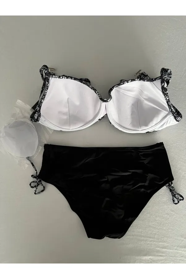 Kadın Siyah Taş İşlemeli Toka Aksesuarlı Bikini Takım HZL25S-LC3311