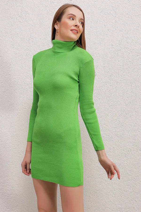 Robe en maille à col pêcheur 15797 - Vert clair