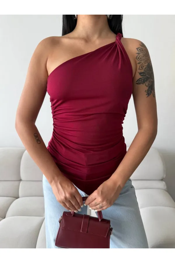 Kadın Bordo Tek Omuz Asimetrik Kesim Sandy Bluz HZL25S-FRY123241