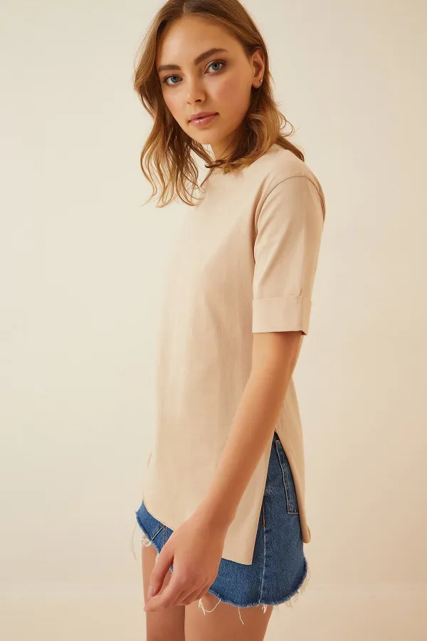 Kadın Bej Bisiklet Yaka Yandan Yırtmaçlı Kolu Katlı Oversize Örme T-Shirt HZL22S-BD143251