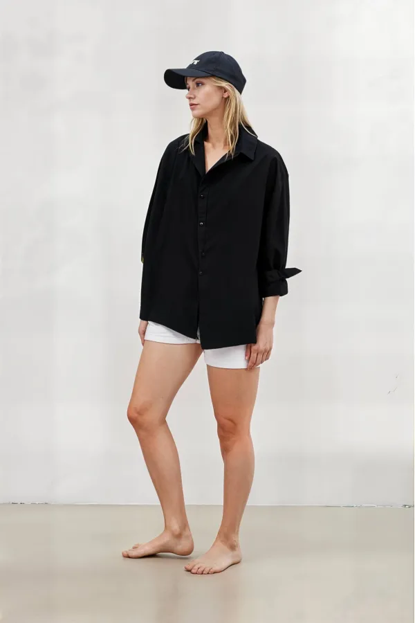 Kadın Siyah Oversize Uzun Basic Gömlek HZL22W-BD139001