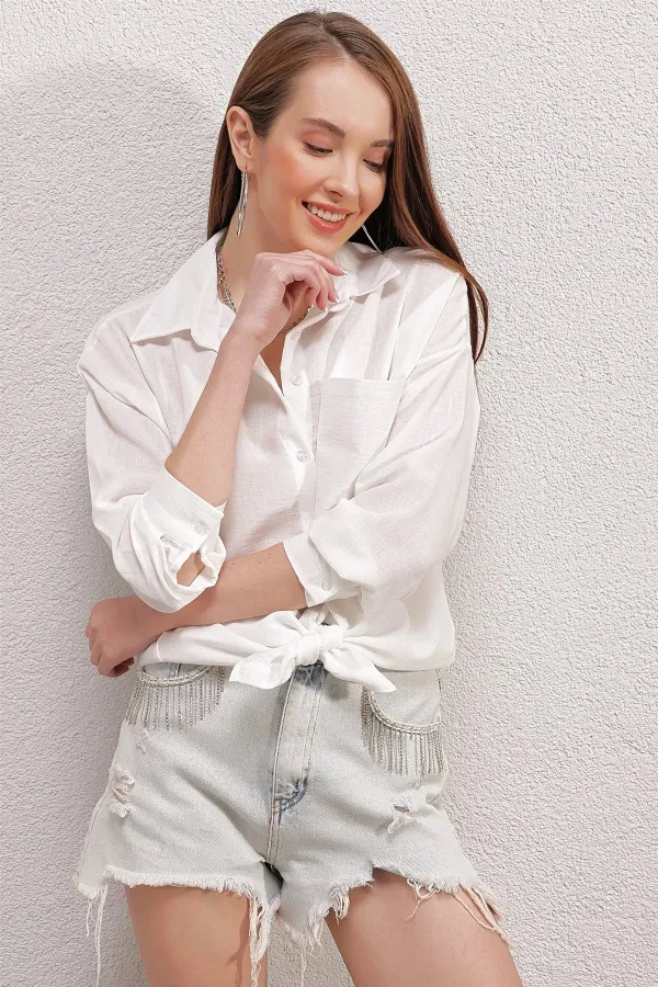 Kadın Beyaz Tek Cepli Dökümlü Ayrobin Gömlek HZL23S-BD1201531
