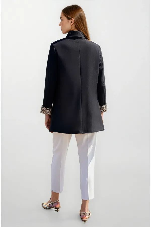 Blazer noir à boutons et doublure léopard pour femme HZL25W-BD107041