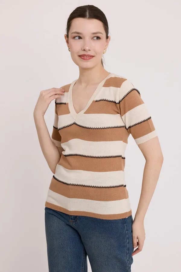Chemisier rayé crème biscuit à manches courtes pour femme 15869