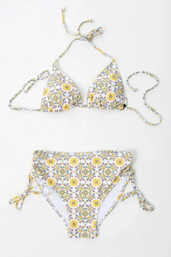 Kadın Beyaz Sarı Mavi Desenli Astarlı İp Bağlamalı Yüksek Bel Üçgen Bikini Takım HZL24S-LC3308