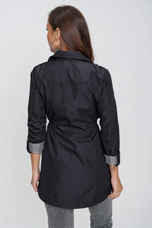 Trench-coat noir doublé pour femme avec cordon de serrage et poches détaillées à la taille HZL22W-BD156691