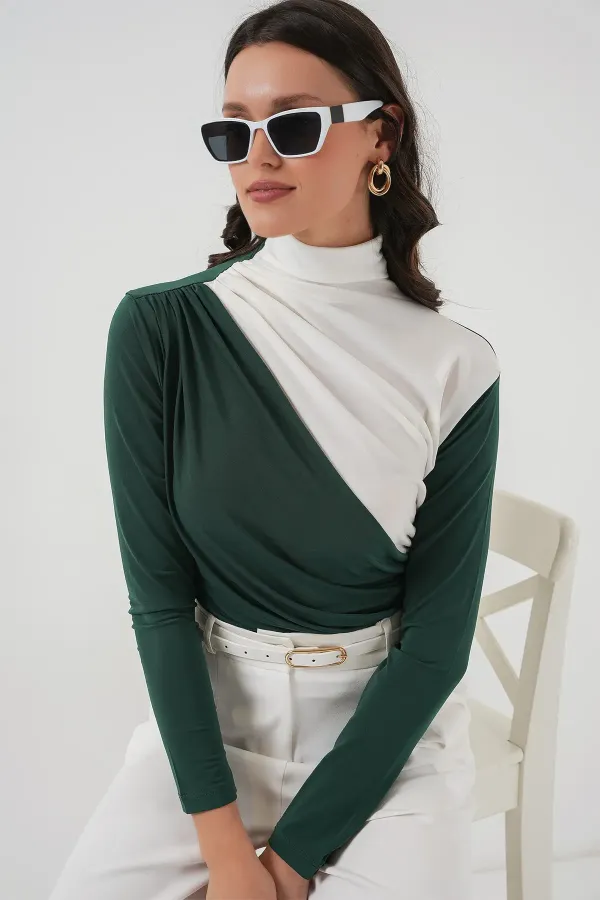940 Gathered Detail Sandy Blouse - Emerald Green