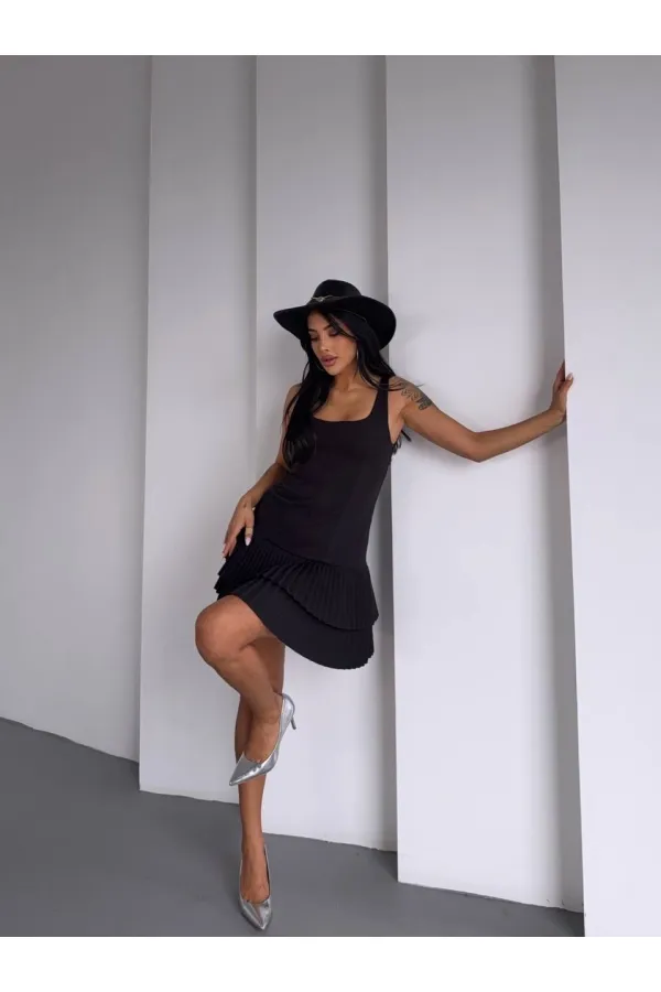 Kadın Siyah Pileli Şortlu Mini Elbise HZL25S-FRY122991