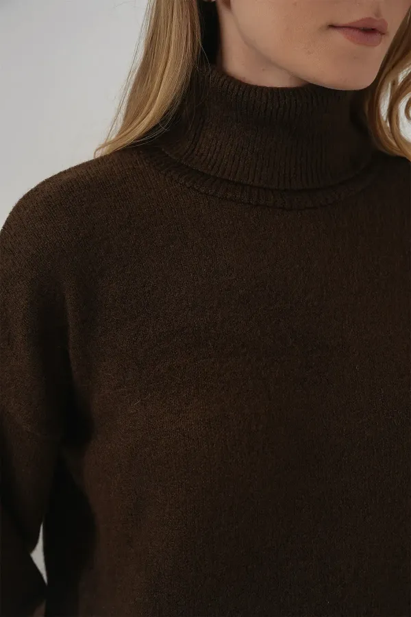 15917 Kadın Balıkçı Yaka Oversize Triko Kazak - Kahverengi