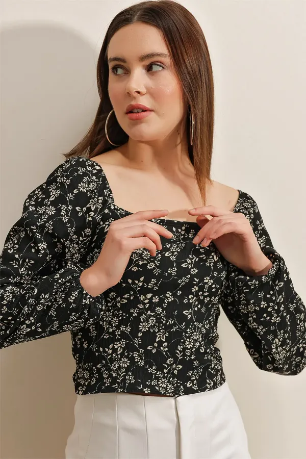 0465 Balon Kollu Örme Bluz - D. Siyah
