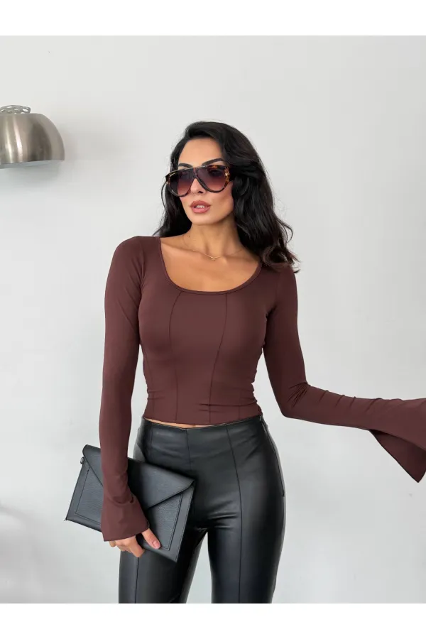 Kadın Kahverengi Uzun Kollu Arkası Bağlamalı Fit Kesim Crop Bluz HZL25W-FRY122771