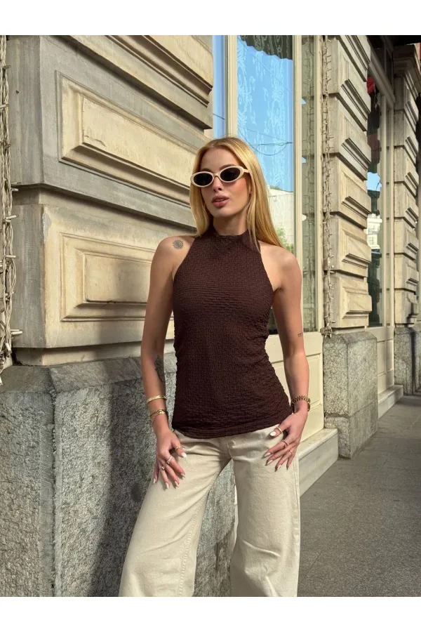 Kadın Kahverengi Boyundan Bağlamalı Gofre Kumaş Bluz HZL25S-ZK13631