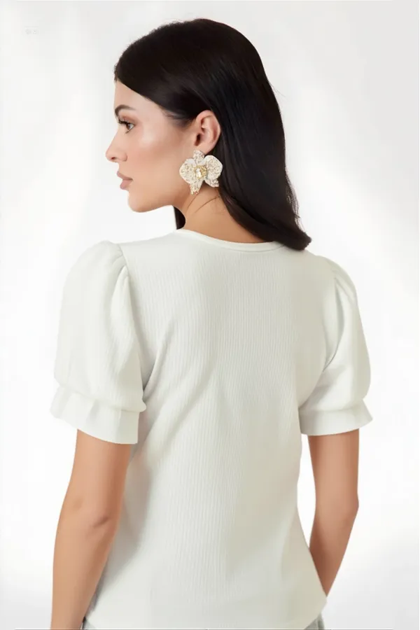 Kadın Beyaz Kare Yaka Örme Bluz HZL22W-BD104091