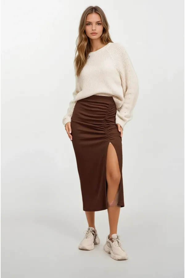 Kadın Kahverengi Beli Lastikli Yırtmaçlı Uzun Etek HZL22S-BD118801