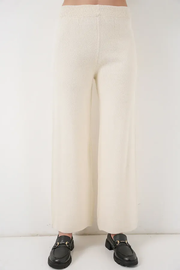 Ensemble deux pièces pour femme : cardigan, pantalon et tricot 15956 - Écru