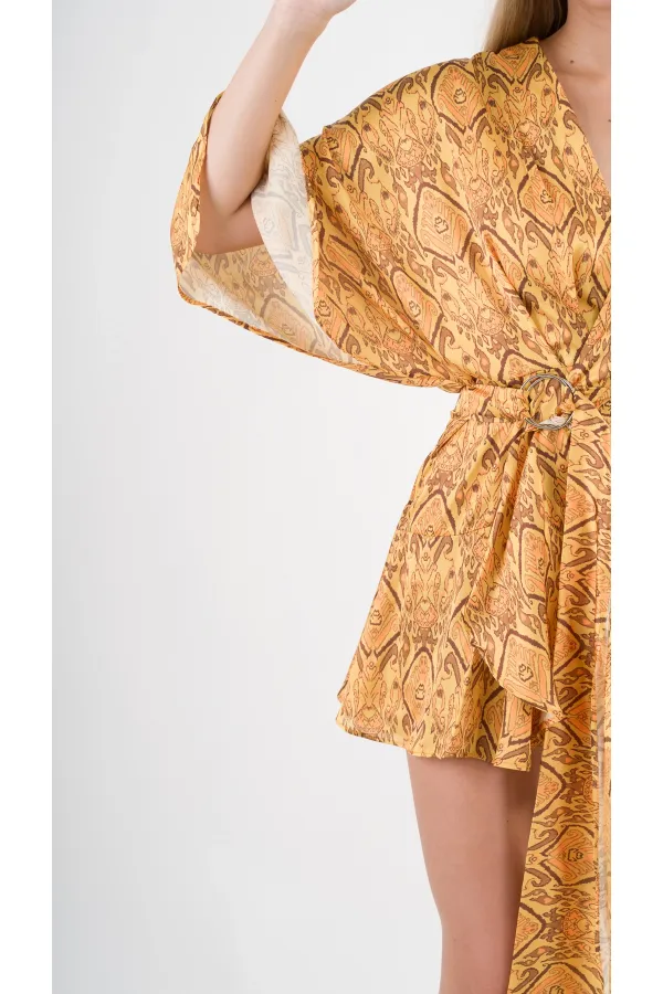 Kadın Hardal Desenli Saten Yüzeyli V Yaka Halka Detaylı Kuşaklı Mini Elbise HZL24S-YY230