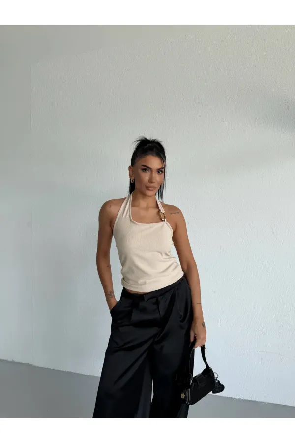 Kadın Bej Ottoman Kumaş Halter Yaka Toka Detay Bluz HZL26W-FRY123321