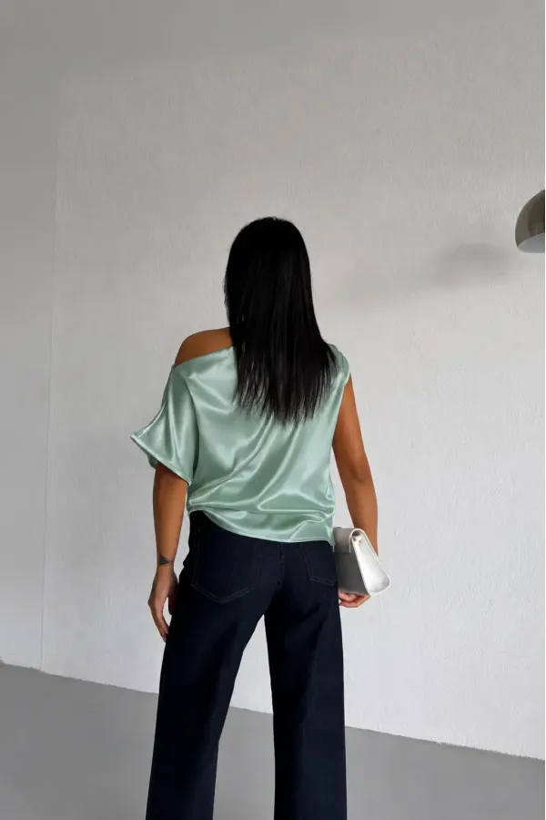 Women's Light Green One-Shoulder Asymmetrical Satin Blouse HZL26W-FRY121171 Women's Light Green One-Shoulder Asymmetrical Satin Blouse HZL26W-FRY121171