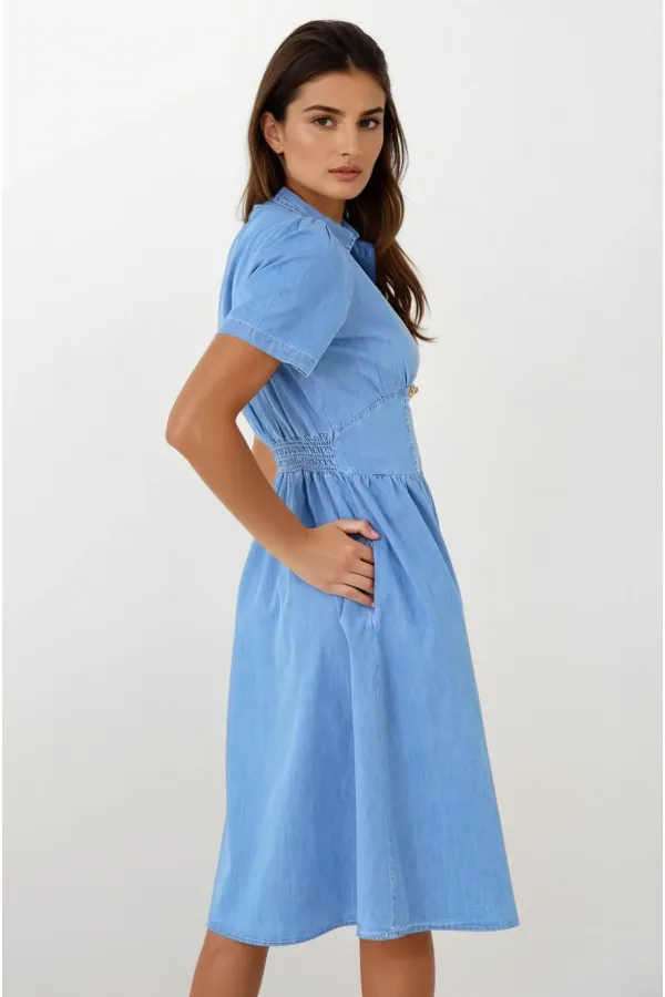 Kadın Açık Mavi Kısa Kollu Beli lastikli Yarım Düğmeli Göğüs Pensli Kot Elbise HZL22S-BD122101