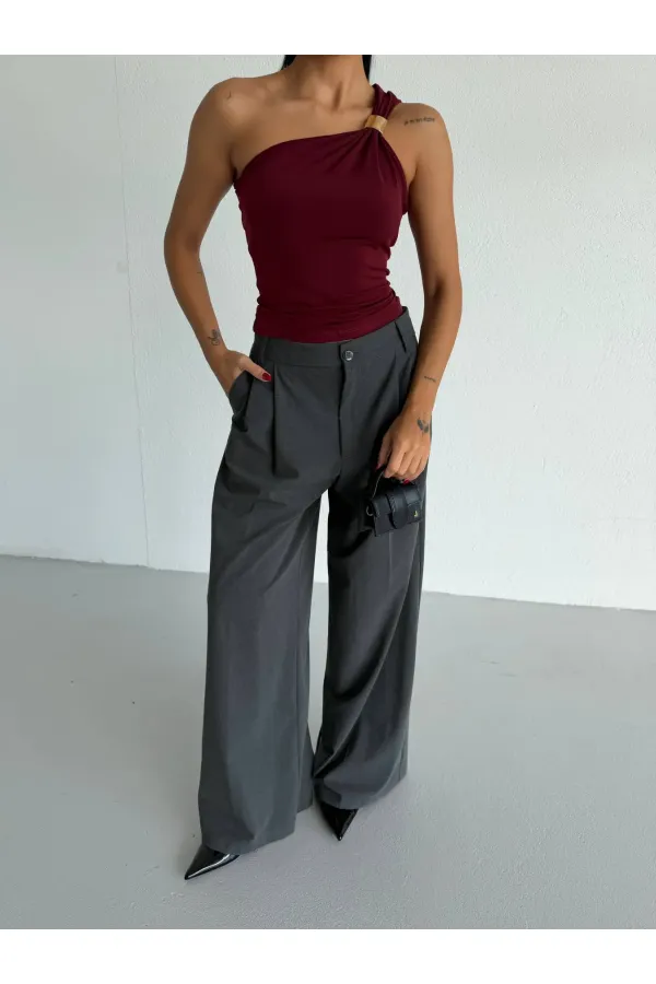 Kadın Bordo Tek Omuz Gold Metal Detaylı Sandy Bluz HZL26S-FRY123821