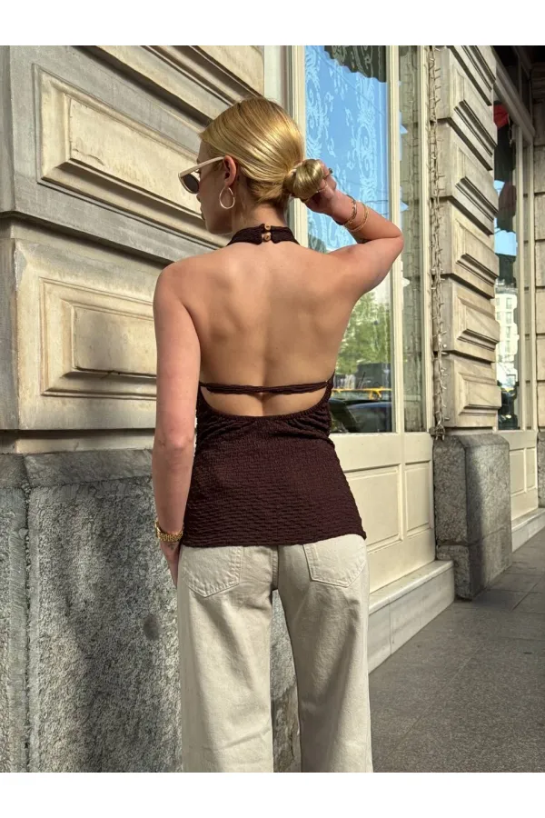 Kadın Kahverengi Boyundan Bağlamalı Gofre Kumaş Bluz HZL25S-ZK13631