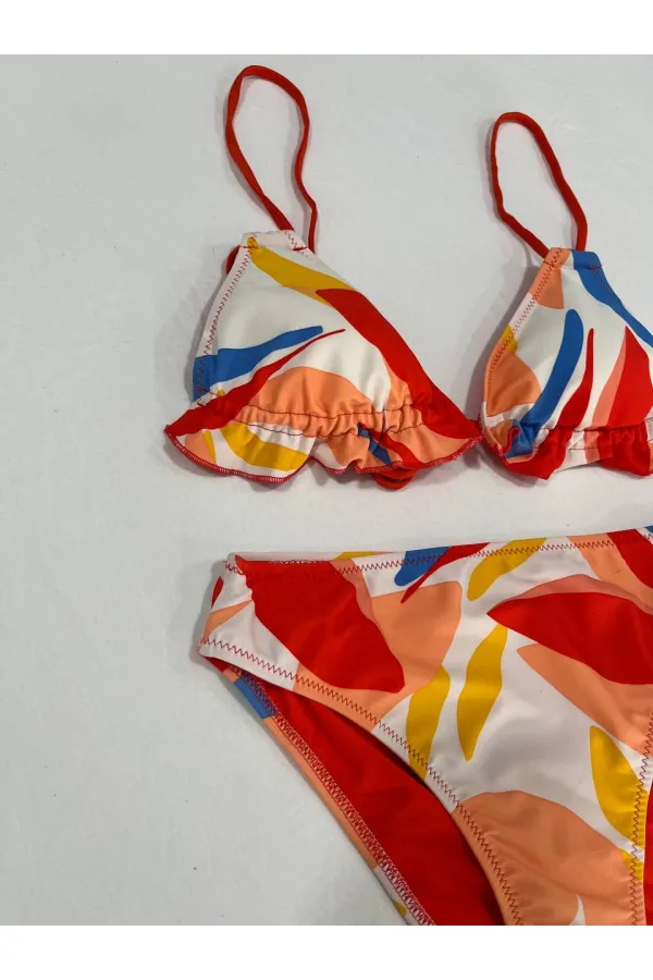 Kadın Çok Renkli Tropikal Desenli Astarlı Üçgen Bikini Takım HZL25S-AR1616