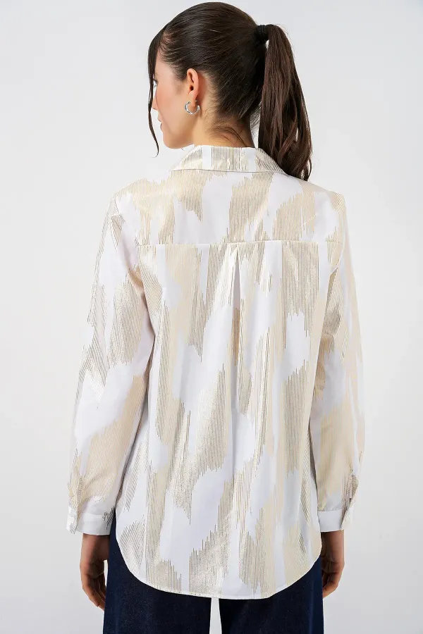 Chemise blanche pour femme avec motif doré 20253