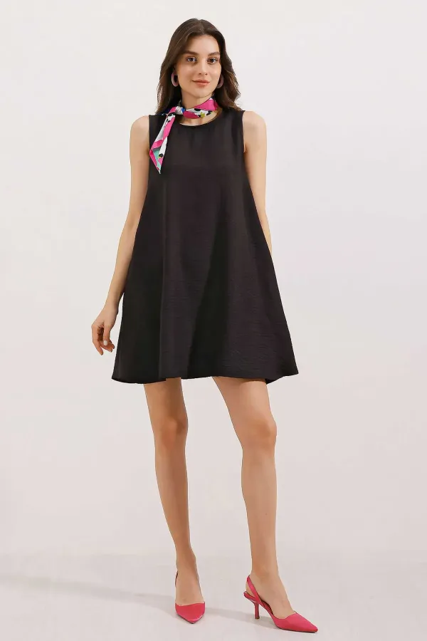 Robe courte en lin noir 2444