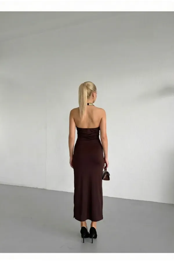 Kadın Kahverengi Boyundan Aksesuarlı Yandan Yırtmaçlı Midi Boy Sandy Elbise HZL26S-FRY123841