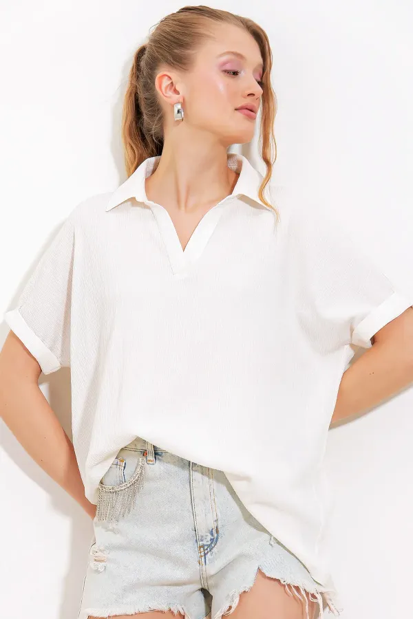 Chemisier polo blanc oversize pour femme, en maille, référence 0486