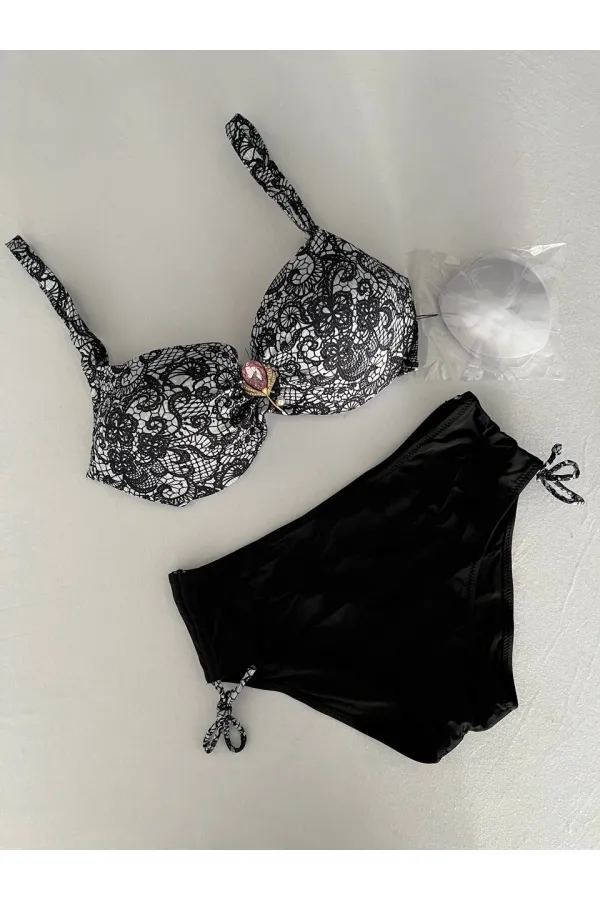 Kadın Siyah Taş İşlemeli Toka Aksesuarlı Bikini Takım HZL25S-LC3311