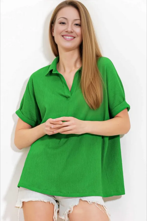 Kadın Koyu Yeşil Polo Yaka Geniş Kesim Örme Bluz HZL24S-BD104861