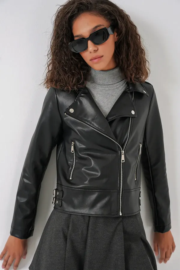 Veste en similicuir pour femme 1044 - Noire