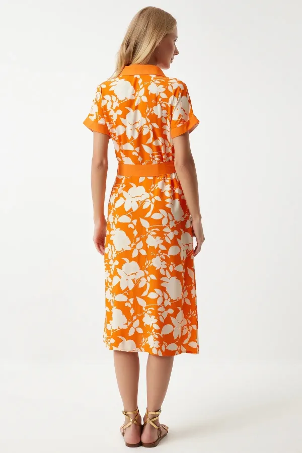 Kadın Oranj Krem Kuşaklı Çiçek Desenli Düğmeli Yazlık Viskon Elbise HZL24S-BD124551