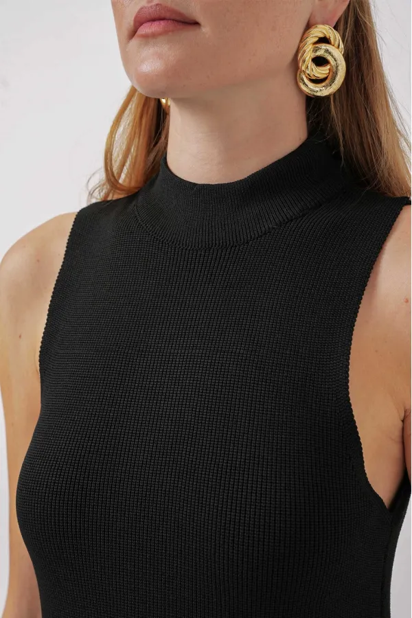 Robe courte en tricot noir à manches zéro pour femme HZL25W-BD1102771