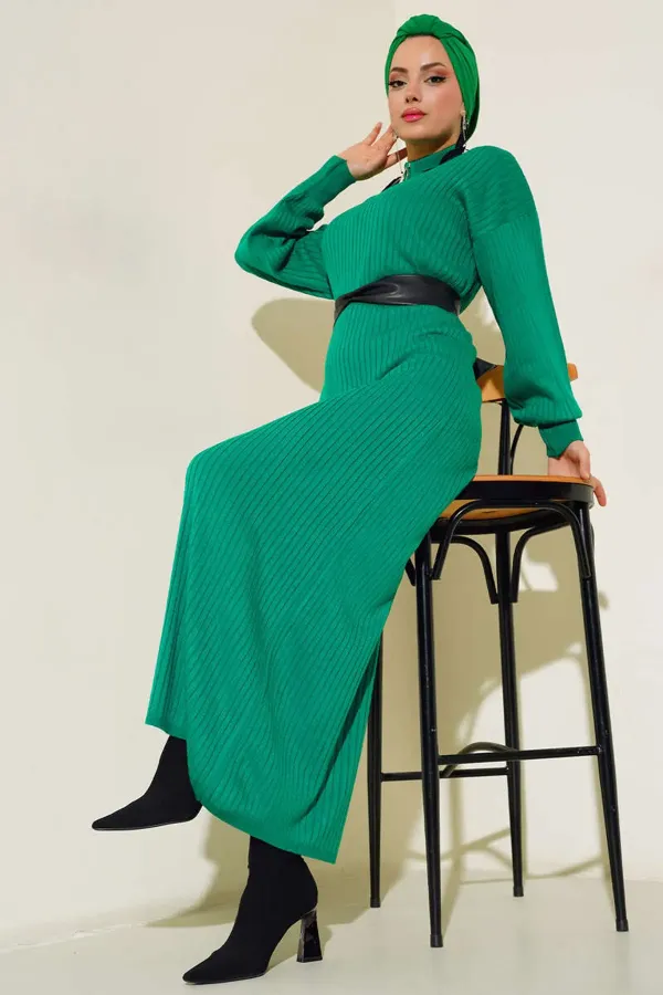 15900 Full-Length Modest Knit Dress - Green